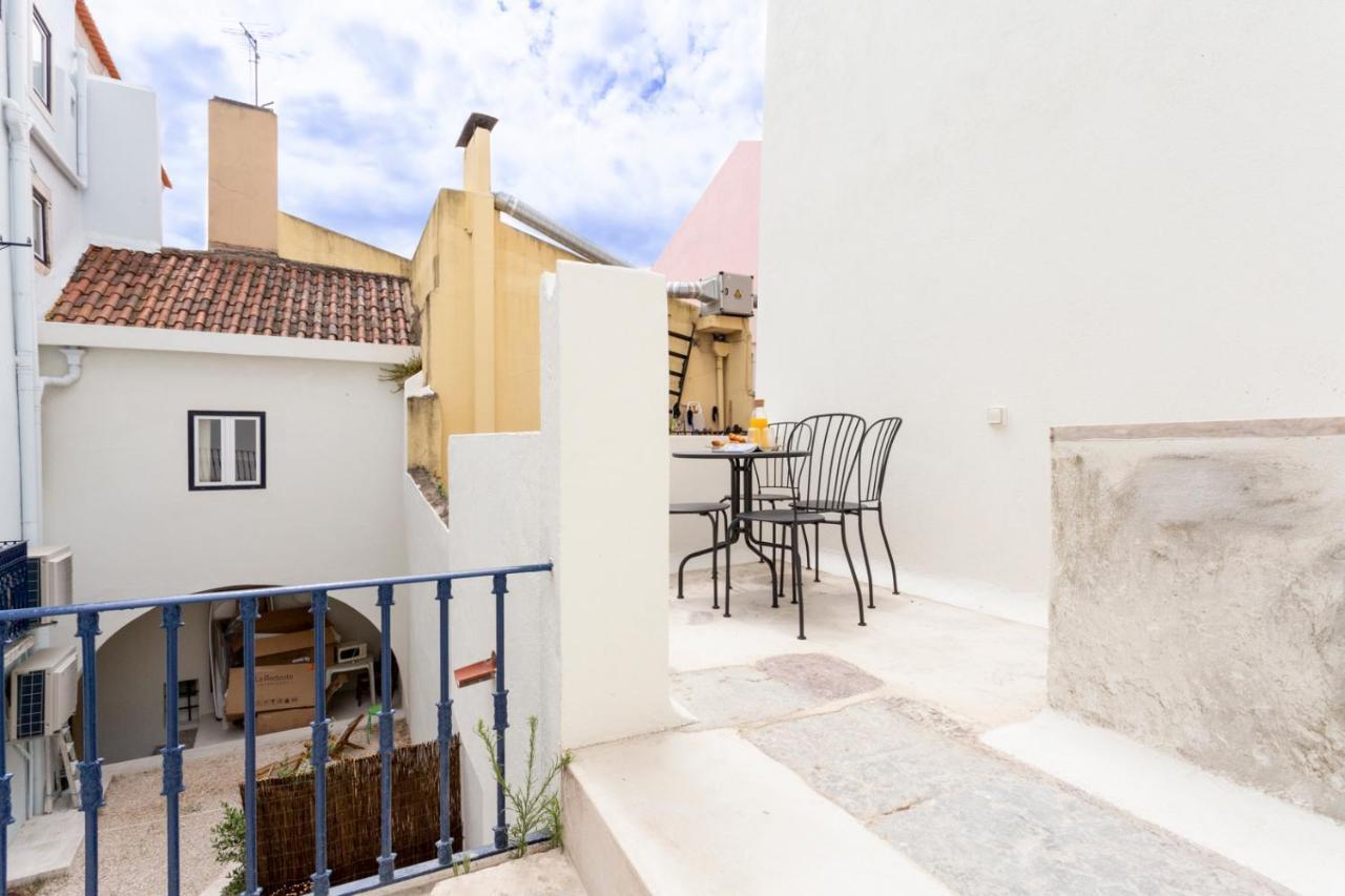 Alfama Design 2*