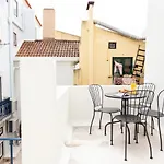 Archi-Pelago Alfama Design Suites Guesthouse